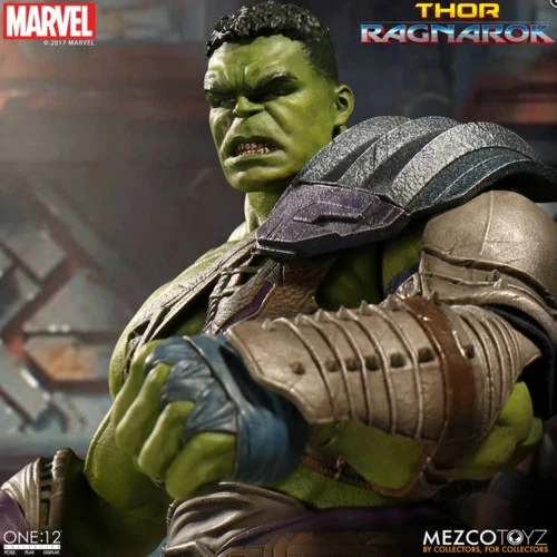 Marvel Mezco Ragnarok Gladiator Hulk One:12 Scale Action Figure