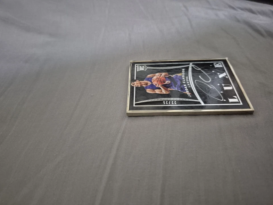 2014-15 Panini Luxe Auto/25 Jordan Clarkson #L-JCL Rookie Auto RC Foto 2 de 4