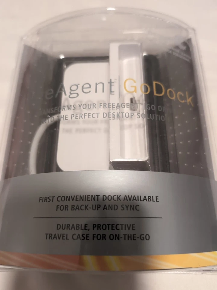 NIB Seagate Free Agent Go Dock Back Up & Sync - White with Travel Case 100521233 - Image 2 of 4