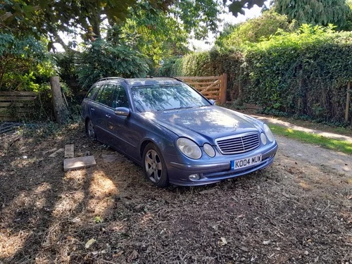 Mercedes 2.7 E Class Avante Garde Estate 2004 Teal Blue - Picture 1 of 2