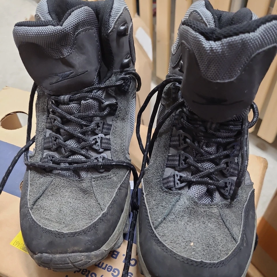 Trekking Schuhe In Größe 40