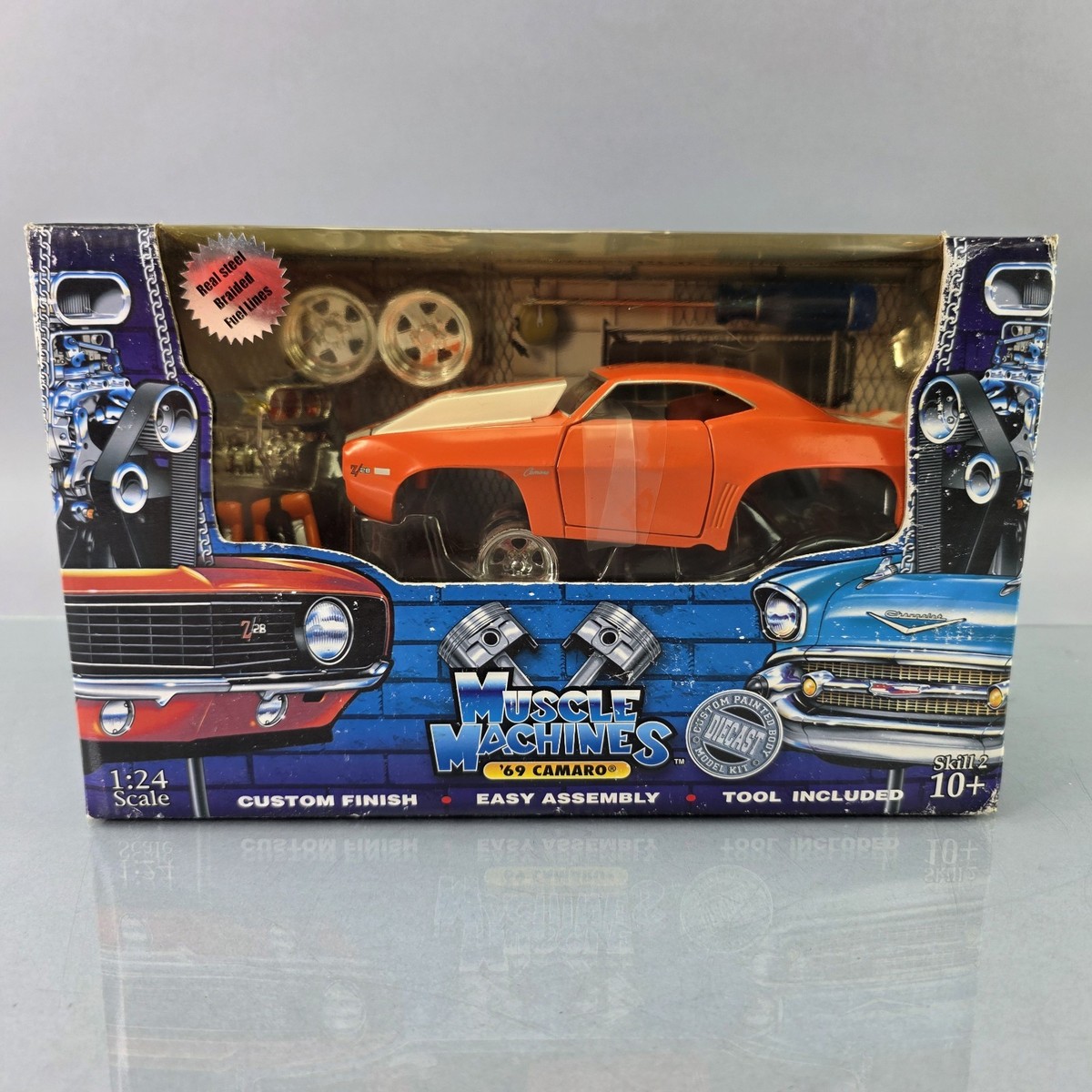 Muscle Machines '69 Camaro Z28 Build It 1:24 Model Kit Orange