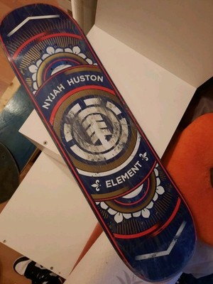 Element Nyjah Huston Skateboard Deck 8,0 Zoll 7-Ply Maple Medium Blau