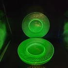 Vintage Set of 5 Anchor Hocking Spiral Green Uranium Glass 8" Luncheon Plates