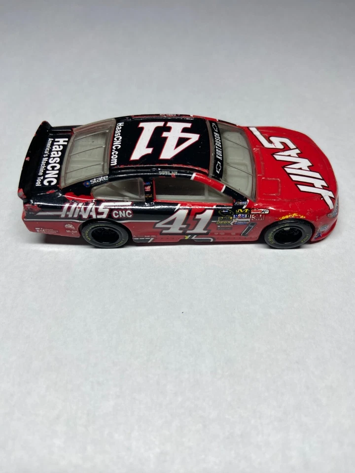 NASCAR Authentics 1/64 2013 #41 Kurt Busch Haas Chevrolet SS Die Cast Foto 2 de 4