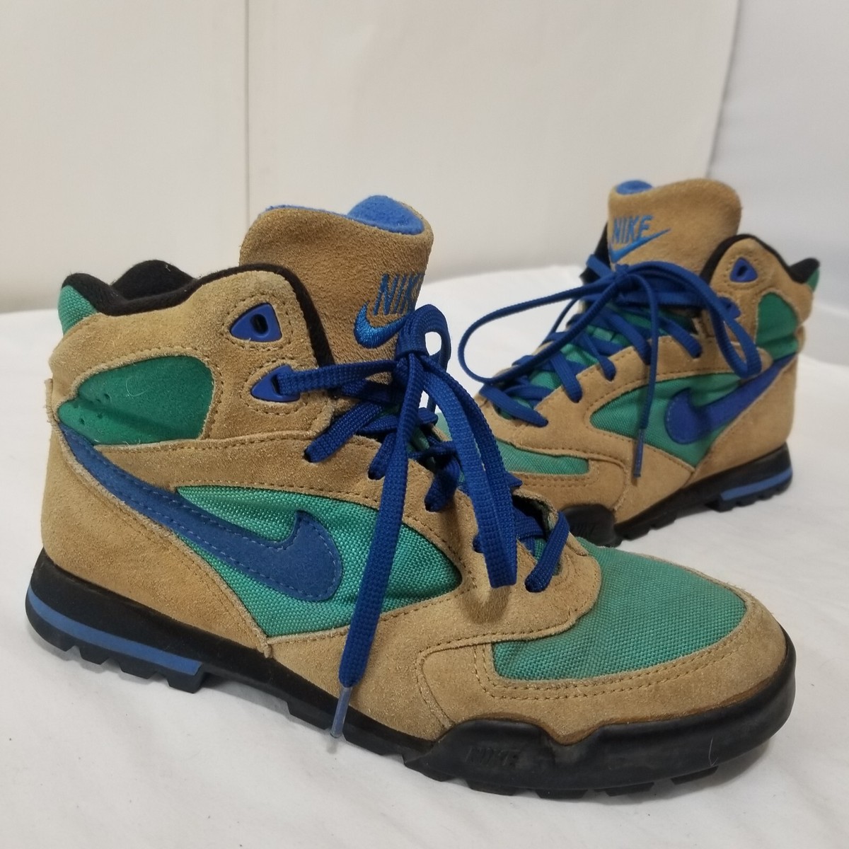 Womens 7.5 NIKE 1992 CALDERA ACG HIKING BOOT Tan Green Blue