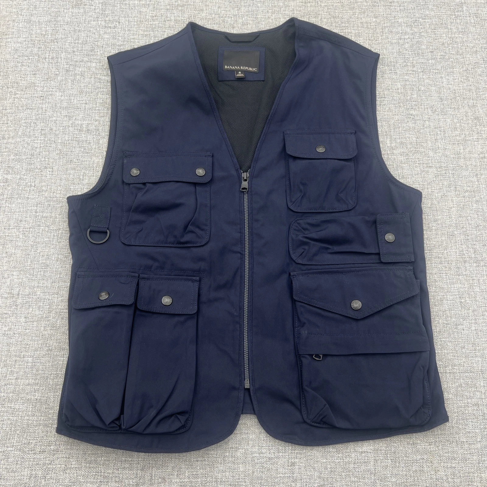 BANANA REPUBLIC Navy Vest Men M Zip Front Multiple Pockets Fishing Mesh Lining