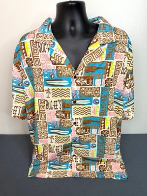 BUC-EE'S 2025 TIKI HAWAIIAN CAMP SHIRT SIZE MED NEW EXTRA BUTTON 5982