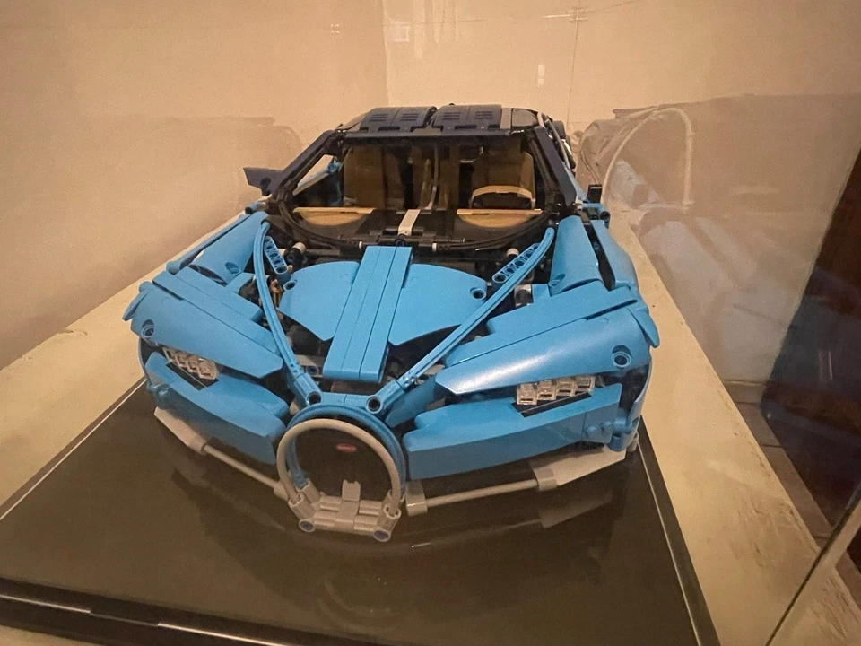 LEGO Technic 42083 Bugatti Chiron, foto 4 di 5