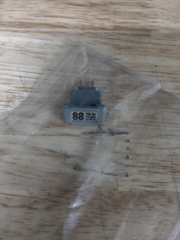 RC JR Radio JRPXFR88 Rx Crystal FM Channel 88 75.950 By JR PROPO Surface - Image 2 of 2