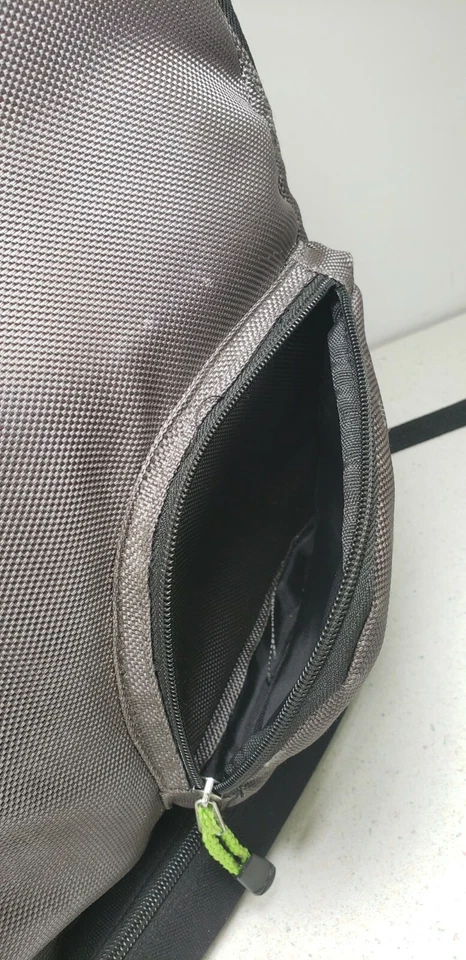 XBOX 360 Backpack Protective Backpack Bag, Black Gray & Green - Image 3 of 4