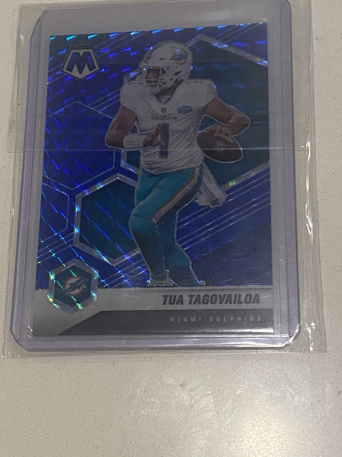 2021 Panini Mosaic - Mosaic Blue Prizm #122 Tua Tagovailoa /99