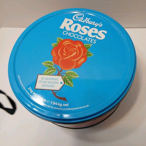 Vintage Cadbury's Roses Chocolates Blue Floral Tin Dublin Ireland 9.5" Round