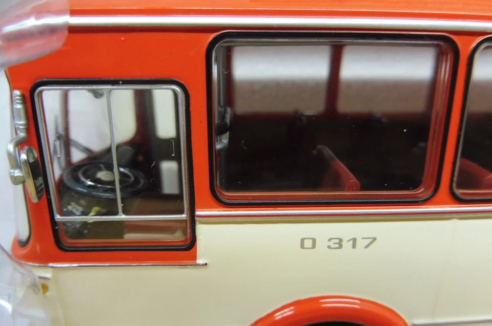 Mercedes Benz O317K  1966 autobus MINICHAMPS in scala 1/43 - Immagine 4 di 4