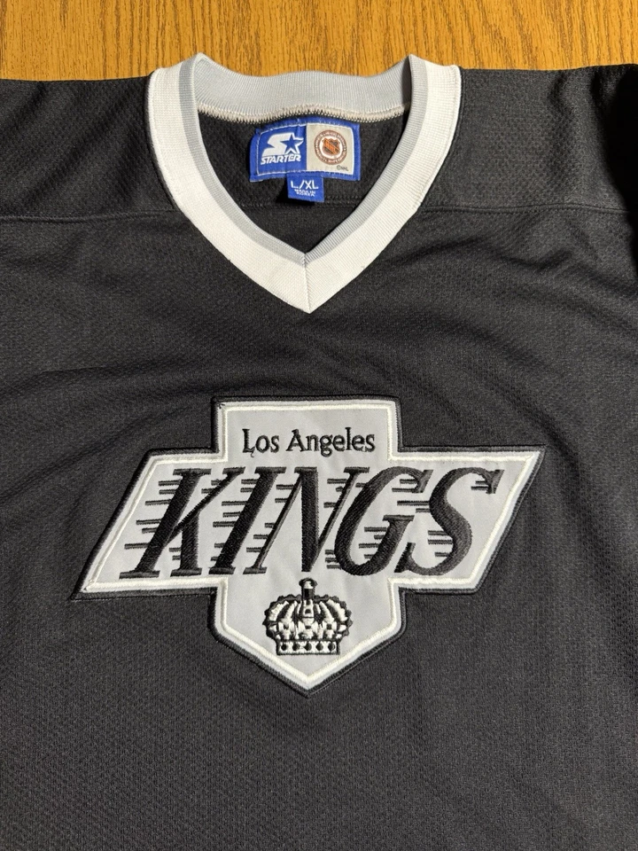 Camiseta Los Angeles Kings Starter preta masculina tamanho G/XL - Imagem 2 de 4