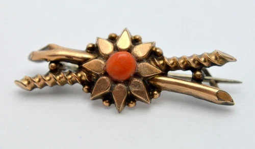 19th CENTURY GOLD TOP TOMBAC METAL BROOCH WITH RED CORAL