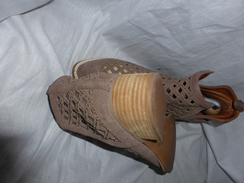 JEFFREY CAMPBELL WOMEN BROWN LEATHER BASKET ANKLE BOOT SIZE UK 7 EU 40 VGC - Picture 6 of 23