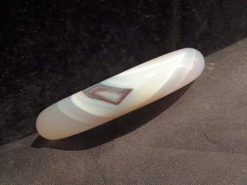 Fine Tibetan Agate Bangle Bracelet 54mm(inner diameter) UU042