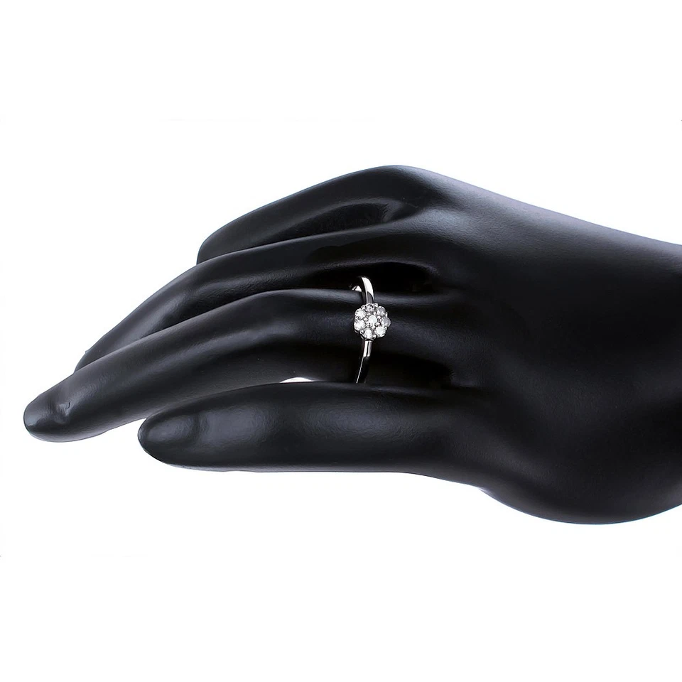 Anillo de compromiso de diamantes para mujer de oro blanco de 0,15 quilates de 10 quilates redondo de 7 piedras talla 7 Foto 4 de 4