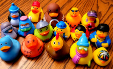 Rubber Ducks Cruise Ship Tub Bath Fun Jeep Ducking Lot Of 16 Toys Kids Adults
