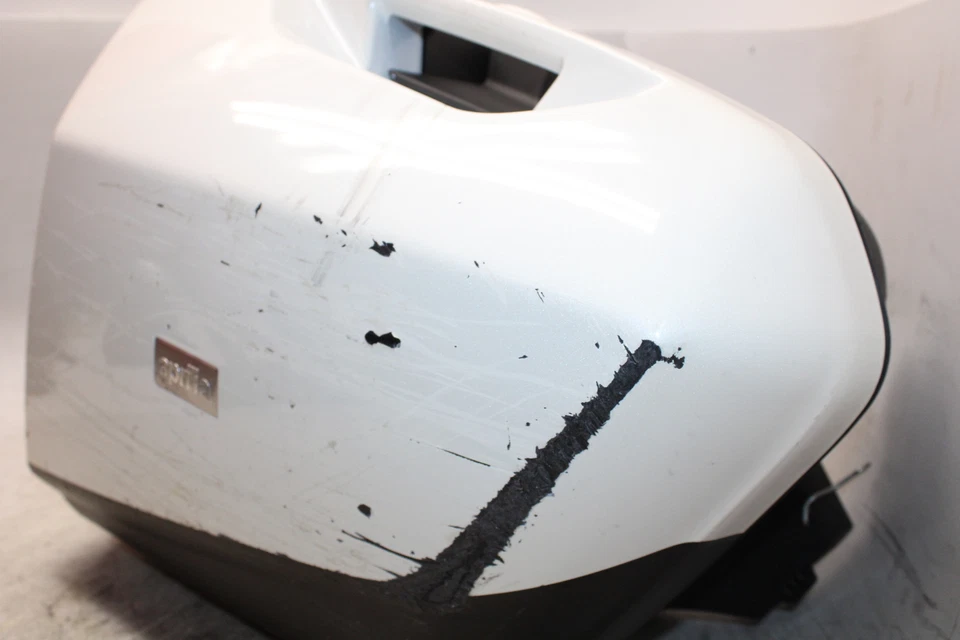 2015 Aprilia Caponord 1200 Right Trunk Suitcase - Image 4 of 4