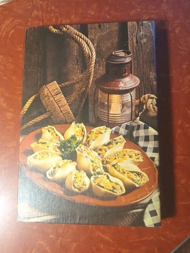 3 Vintage Campbells Soup Recipe Book / Booklets 1975 '87 '01 - Picture 10 of 16