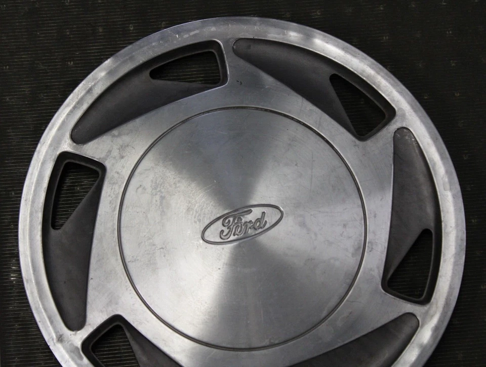 90 91 92 93 94 Bronco II Explorer Truck Van OEM Wheel Cover 15" 888 F17A1130FA Foto 2 de 4