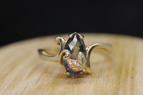 Black Hills Gold Ring. 10k Multi-Tone Mystic Topaz Black Hills Gold Statement - Picture 4 of 10