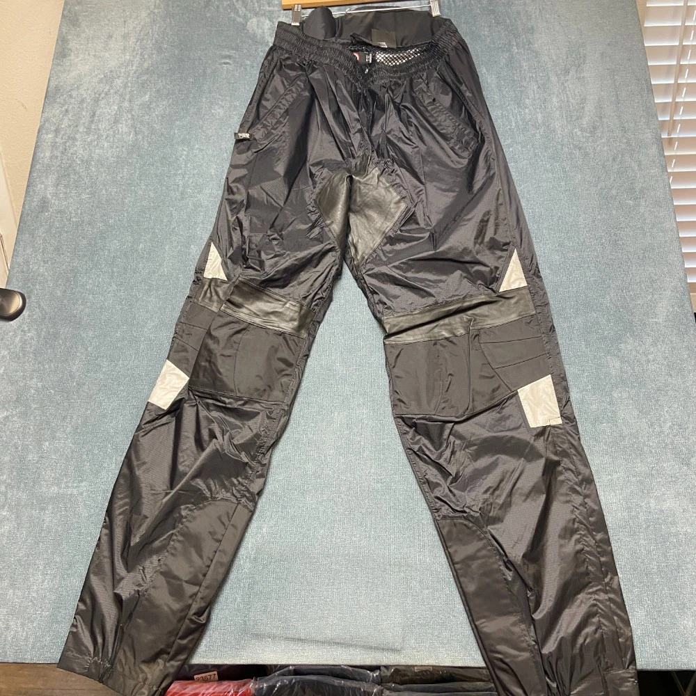 Tourmaster Sentinel Nomex Rain Pants Womens XL 14-16 Black Padded Motorcycle
Opens in a new window o
