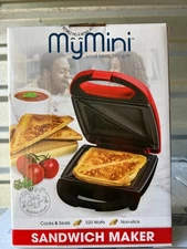Nostalgia MyMini Sandwich Maker Brand New In Box Red in Color