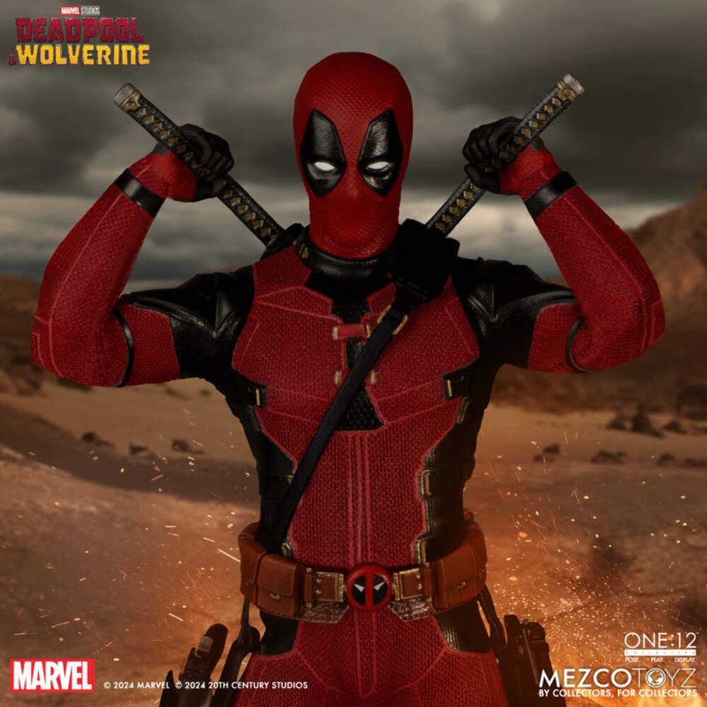 Mezco Toyz ONE:12 Collective Deadpool & Wolverine Deadpool Action Figure USA