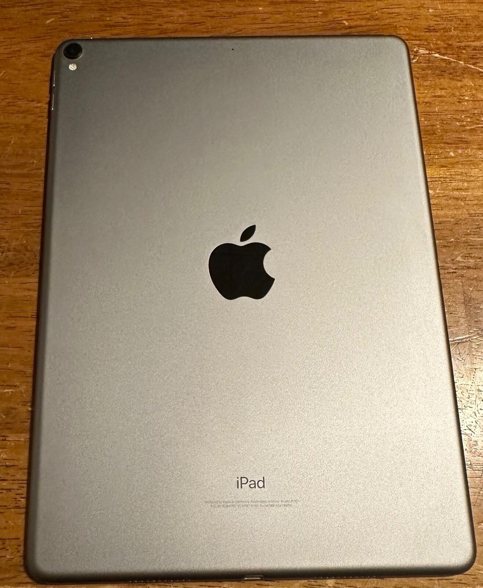Apple iPad Pro 10.5-inch Tablet (A1701) Wi-Fi Only - 256GB Apple iPad Pro 10.5-inch Tablet (A1701) Wi-Fi Only - 256GB