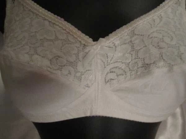 Sujetador Amoena 2116 Mastectomía Sin Alambres Copa Suave Difícil de Encontrar Sujetador Copa Suave NUEVO Foto 2 de 4