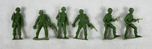 Marx Vintage GI Soldier Army Men Figures Lot of 6
