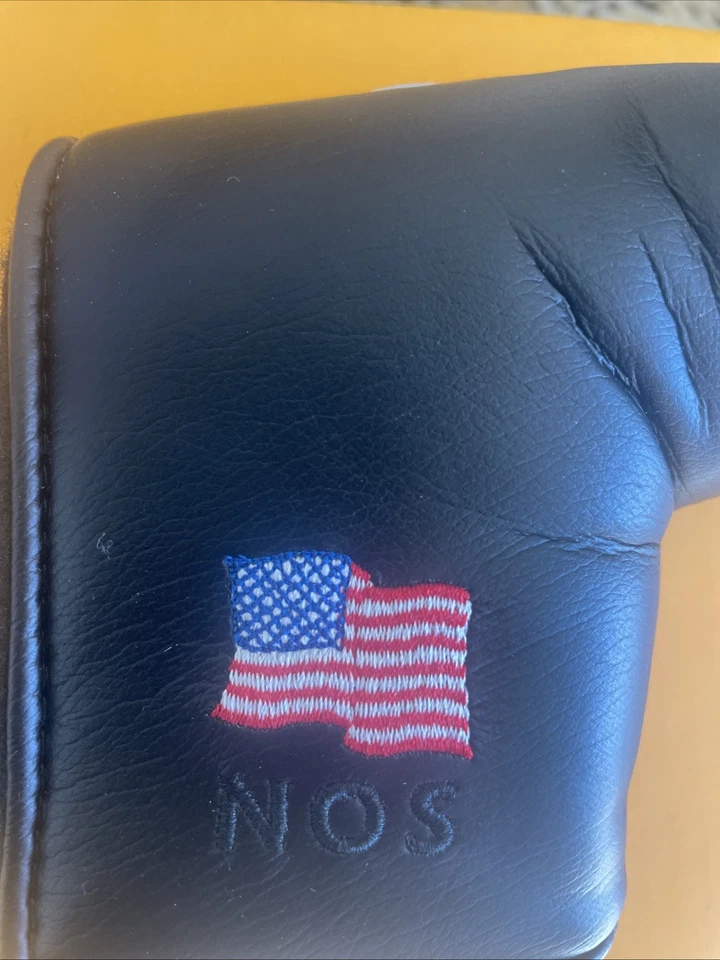 Scotty Cameron Vintage and Rare Classic V Putter Plays RH at 35" NOS Cover New - Image 4 of 4