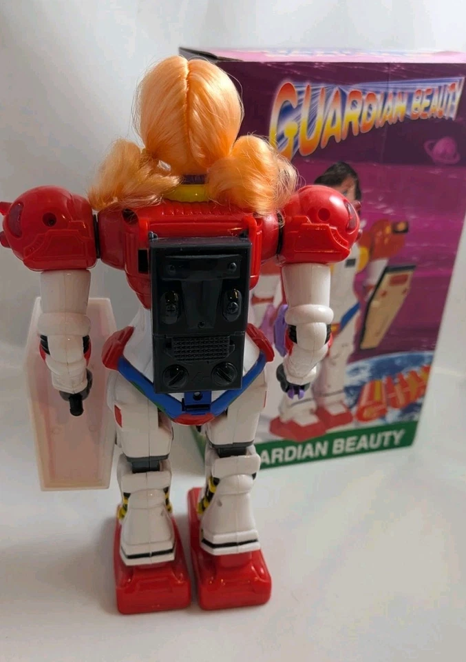Guardian Beauty con caja batería iluminar Gundam Barbie muñeca bootleg knockoff KO Foto 3 de 4