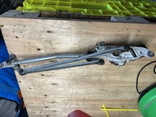 NISSAN QASHQAI J10 2009 FRONT WIPER MOTOR AND LINKAGE