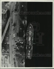 1966 Press Photo Aerial view of a large ship at Jones Island - mjt18824