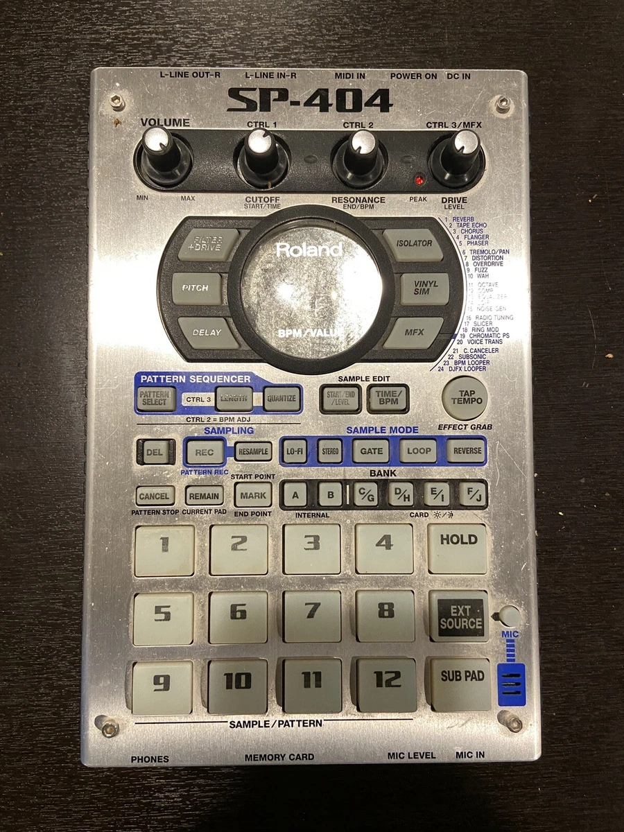 Roland SP-404 ポータブルパワーサンプラー Open Box Roland SP-404 Portable Power Sampler with FX | Guitar Center
