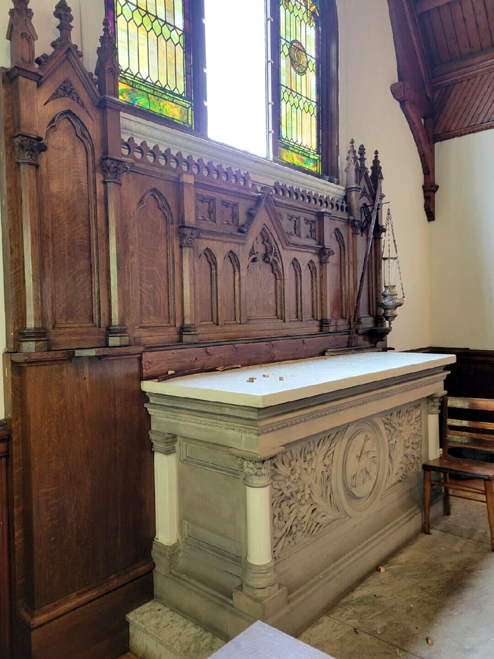 Wood Reredos Gothic Church Chapel Caen stone Altar Wood Reredos Carrara Marble ...