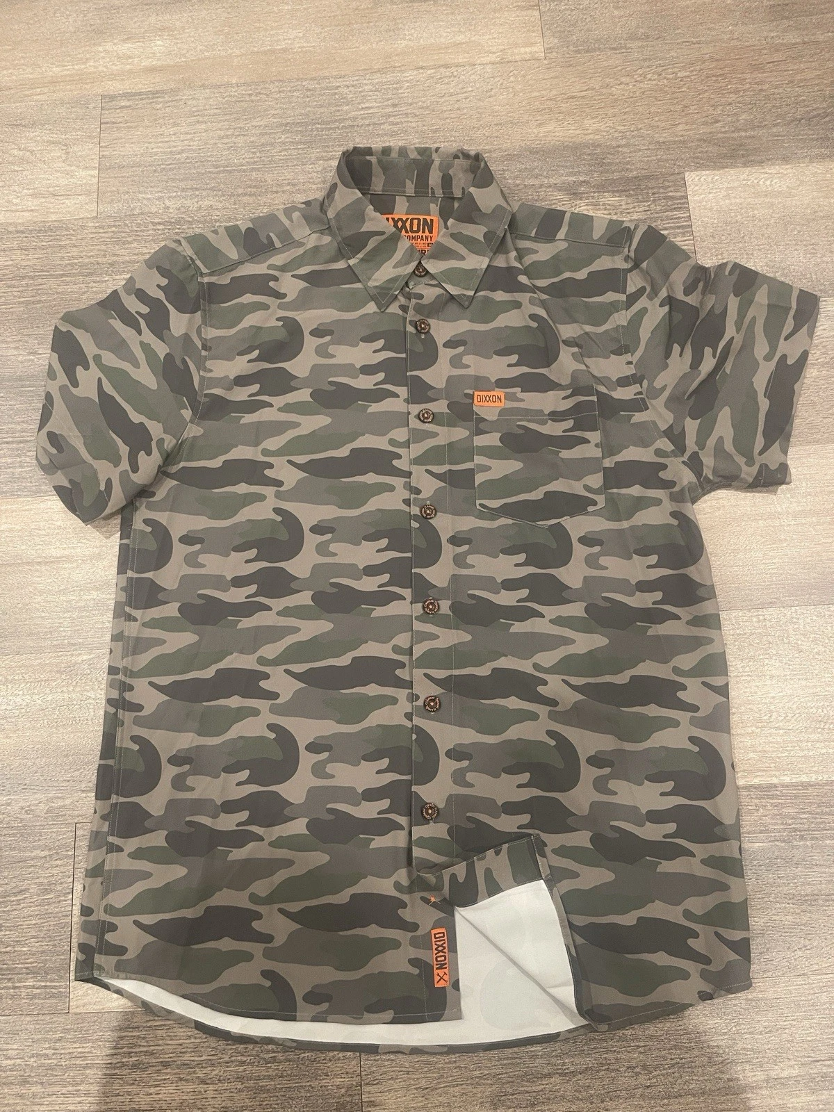 Dixxon Flannel Mens M The Freebird Camo Short Sleeve Button Up D-Lite Shirt