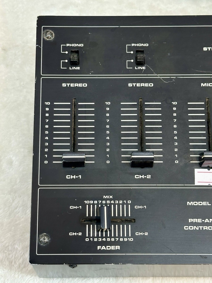 DJ機材 Numark DM1700T STEREO PRE-AMP Numark DM1700T Stereo