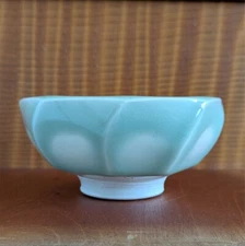 William Bill Mor Studio Pottery Celadon Porcelain Faceted Bowl - Deer Isle Maine