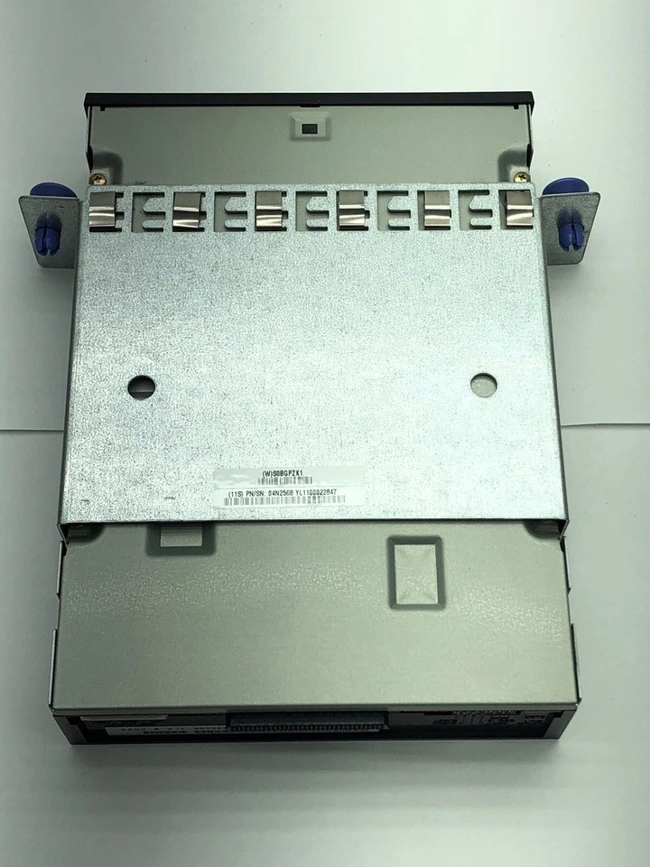 Unidad de CD-ROM PLEXTOR PX-40TSUWI / IBM 04N2964 Ultraplex Wide 40X SCSI 68 PIN Foto 2 de 4