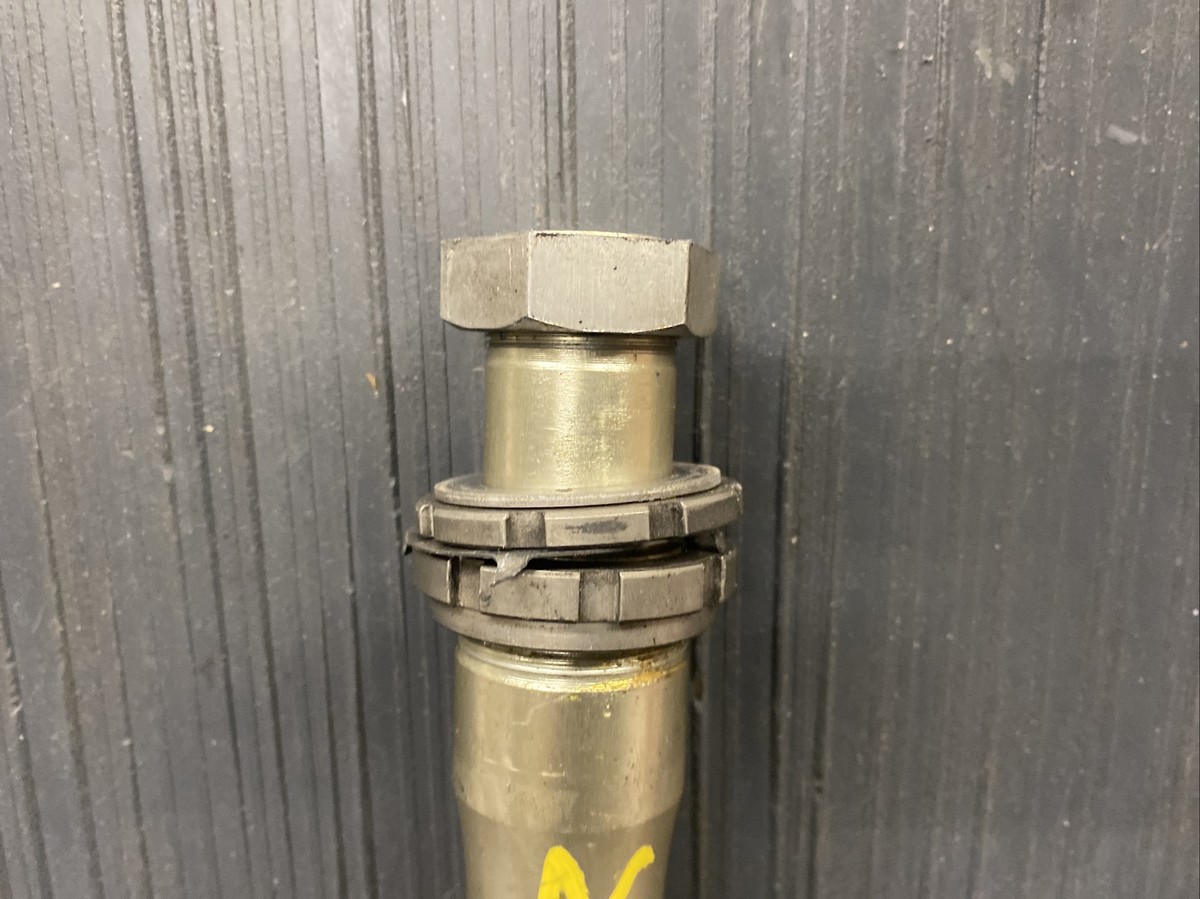 2007-2008 Kawasaki Ninja ZX6R Bottom triple tree suspension bridge