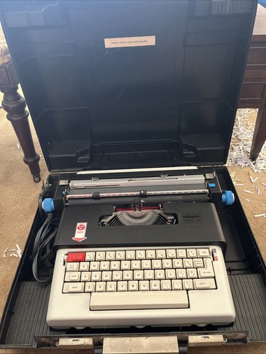 Olivetti Lettera 36 Electric Typewriter With Black Hard Case *Tested Works* - 第 1/2 張圖片