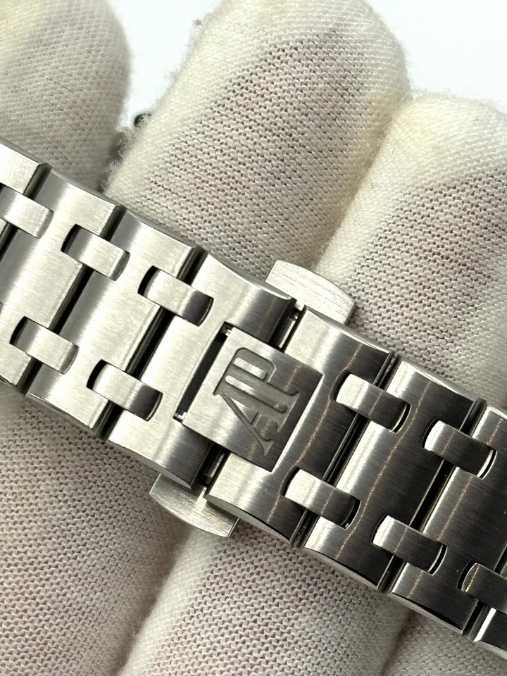 Audemars Piguet Royal Oak Offshore 42 mm esfera azul cronógrafo 25721ST Foto 4 de 4