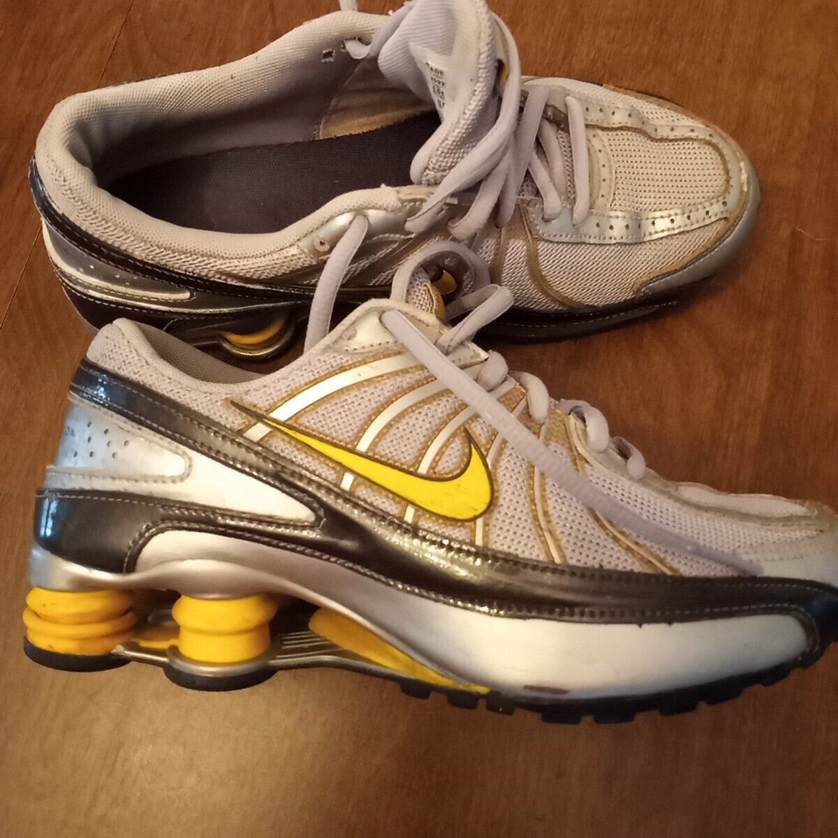 Nike Shox Turbo Vll 325225-071 Sz 4.5 Silver Black Yellow Nike Shox Turbo Vll 325225-071 Sz 4.5 Silver Black Yellow