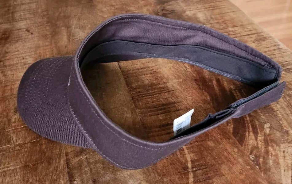 Alaska Adjustable Visor Cap Hat - image 3