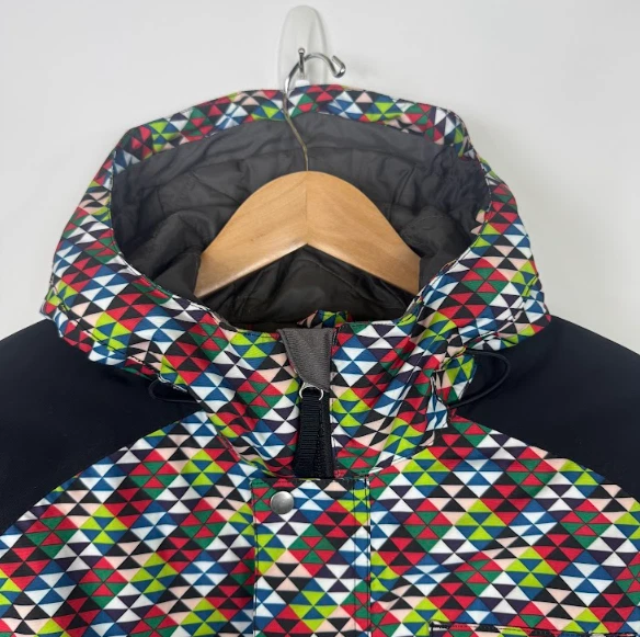 Chaqueta de esquí Bonfire Irvington aislada con cremallera completa con capucha negra Geo para mujer pequeña Foto 4 de 4